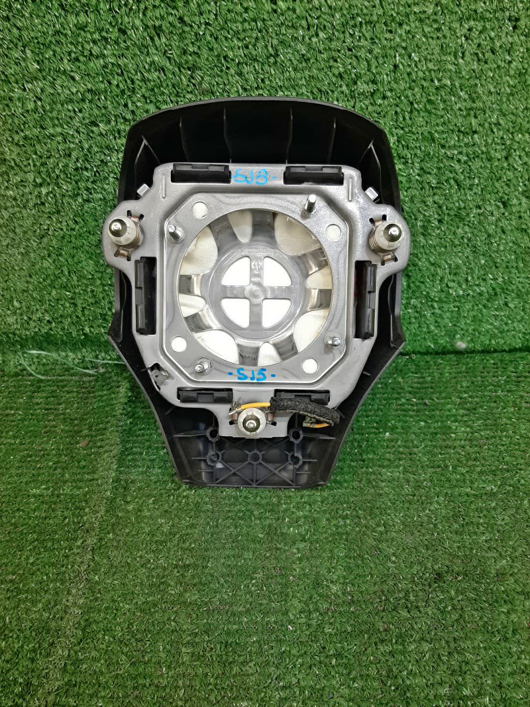 Airbag водительский SUBARU FORESTER SJ9, SJ5, SJG 2 ракурс