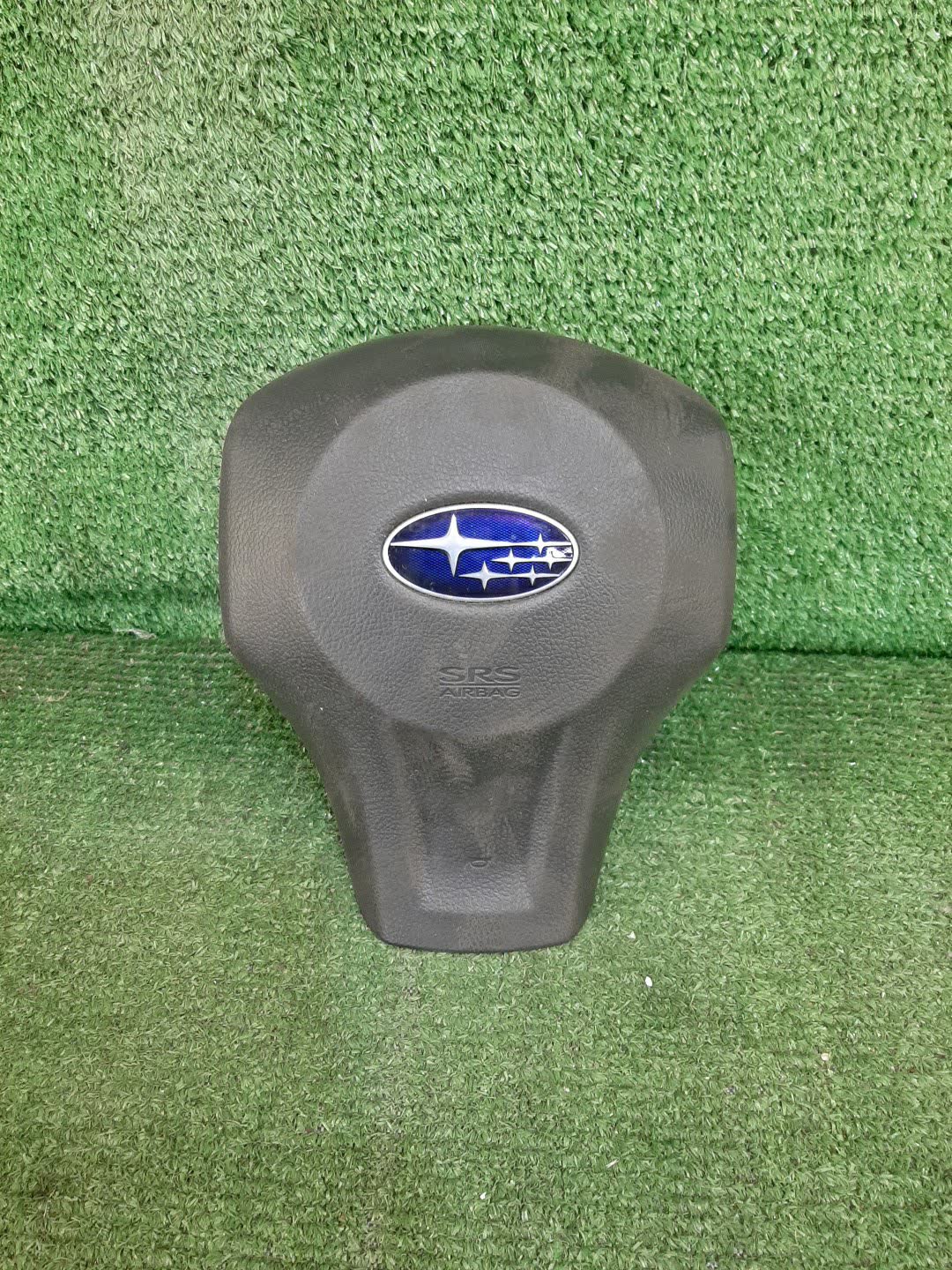 Airbag водительский SUBARU IMPREZA GP3 1 ракурс