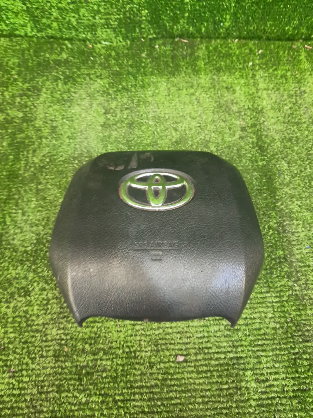 Airbag водительский TOYOTA SIENTA NSP170G 1 ракурс Airbag водительский TOYOTA SIENTA NSP170G 1 ракурс