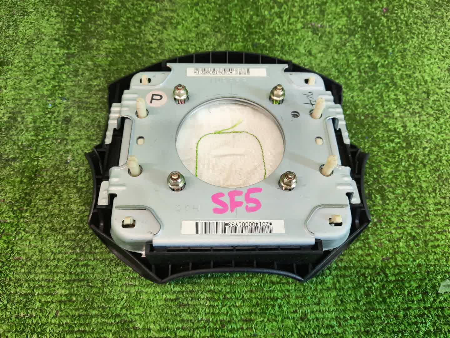 Airbag водительский SUBARU FORESTER SF5 2 ракурс