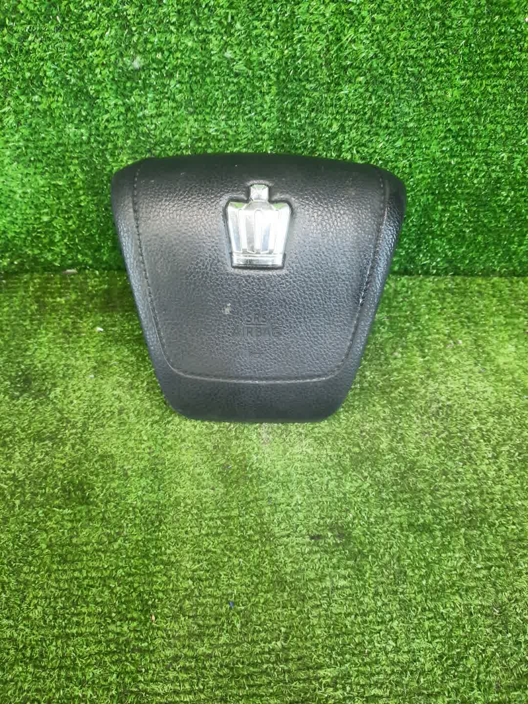 Airbag водительский TOYOTA CROWN AWS210 1 ракурс