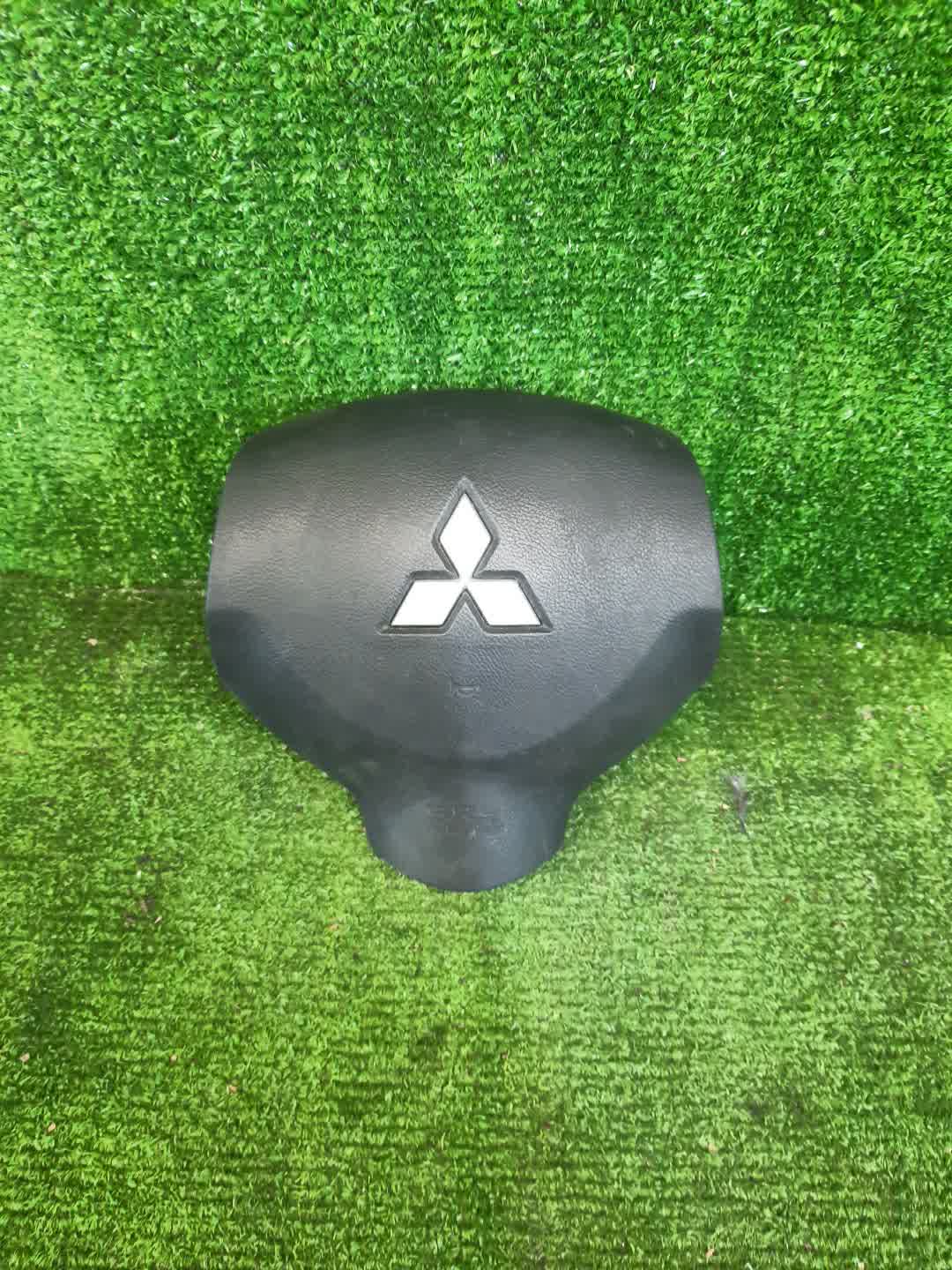 Airbag водительский MITSUBISHI LANCER, GALANT FORTIS CY4A, CY2A, CY3A, CY6A, CX6A, CX4A, CX3A 1 ракурс