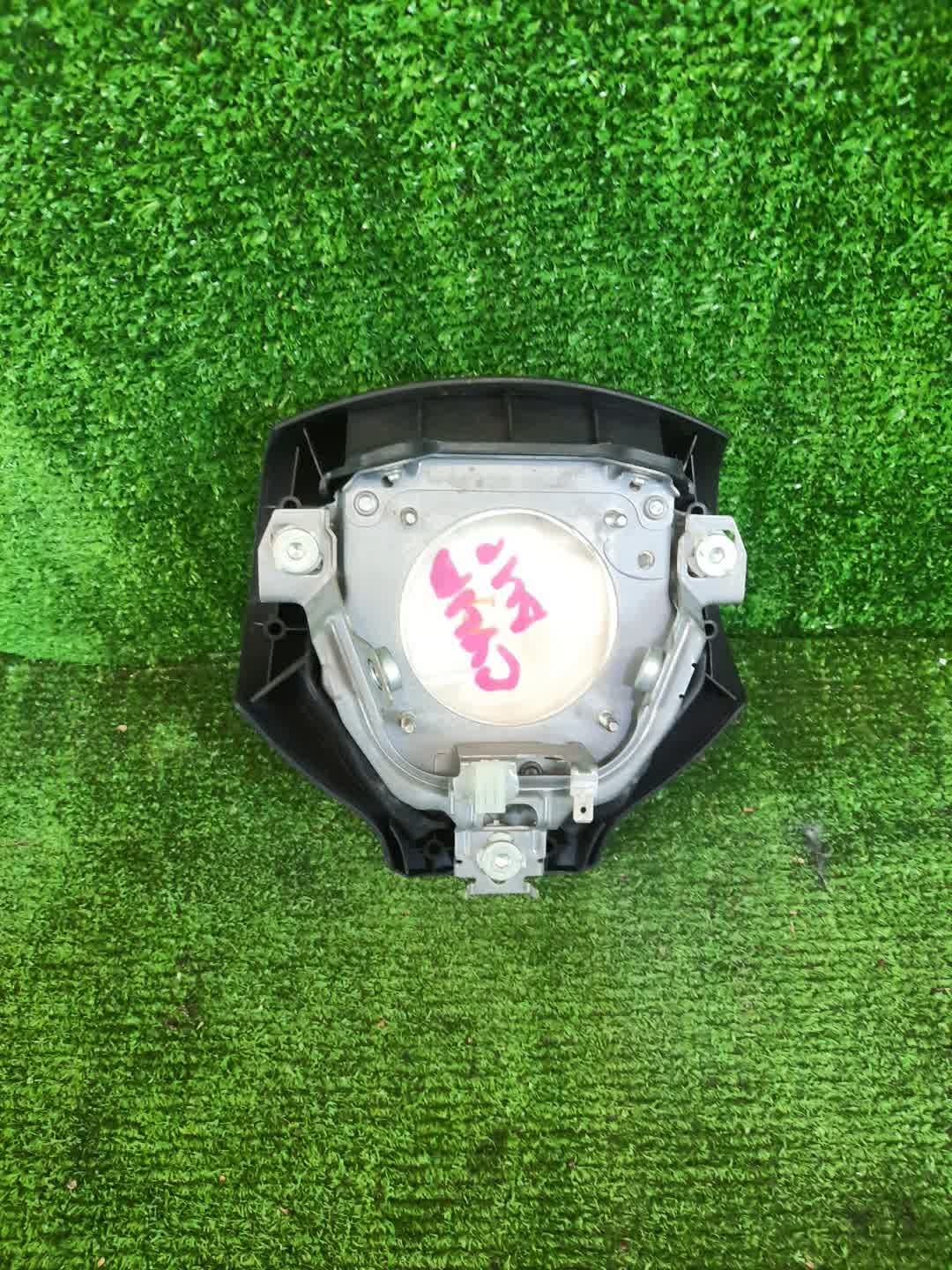 Airbag водительский MITSUBISHI LANCER, GALANT FORTIS CY4A, CY2A, CY3A, CY6A, CX6A, CX4A, CX3A 2 ракурс