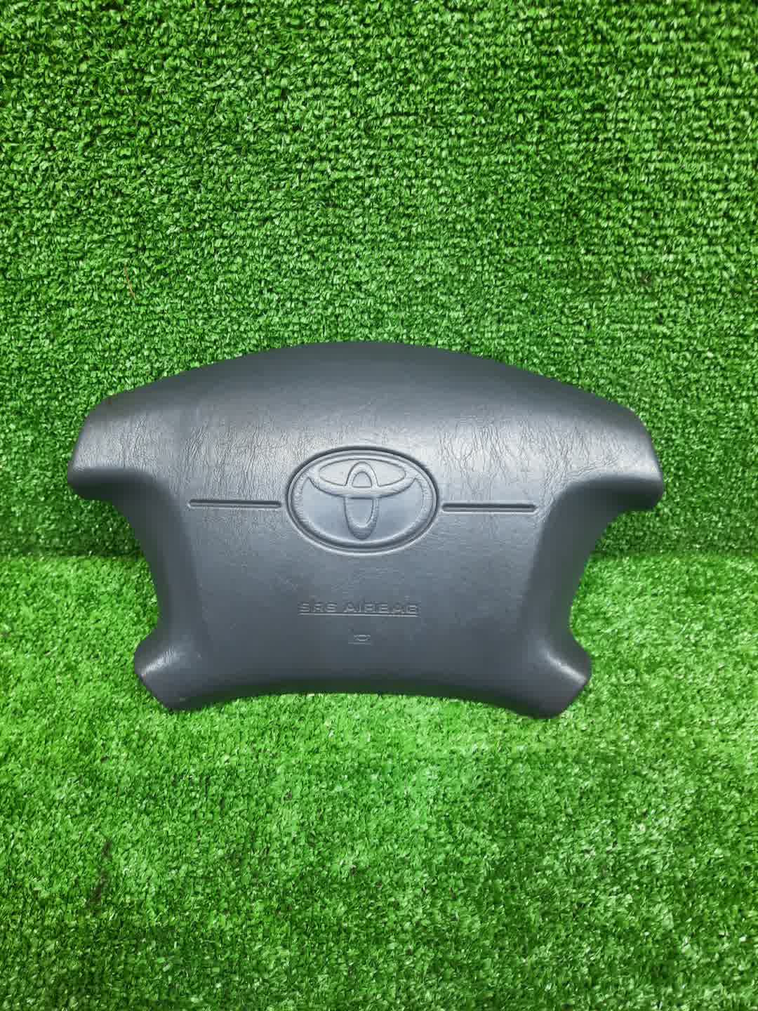 Airbag водительский TOYOTA IPSUM SXM10G 1 ракурс