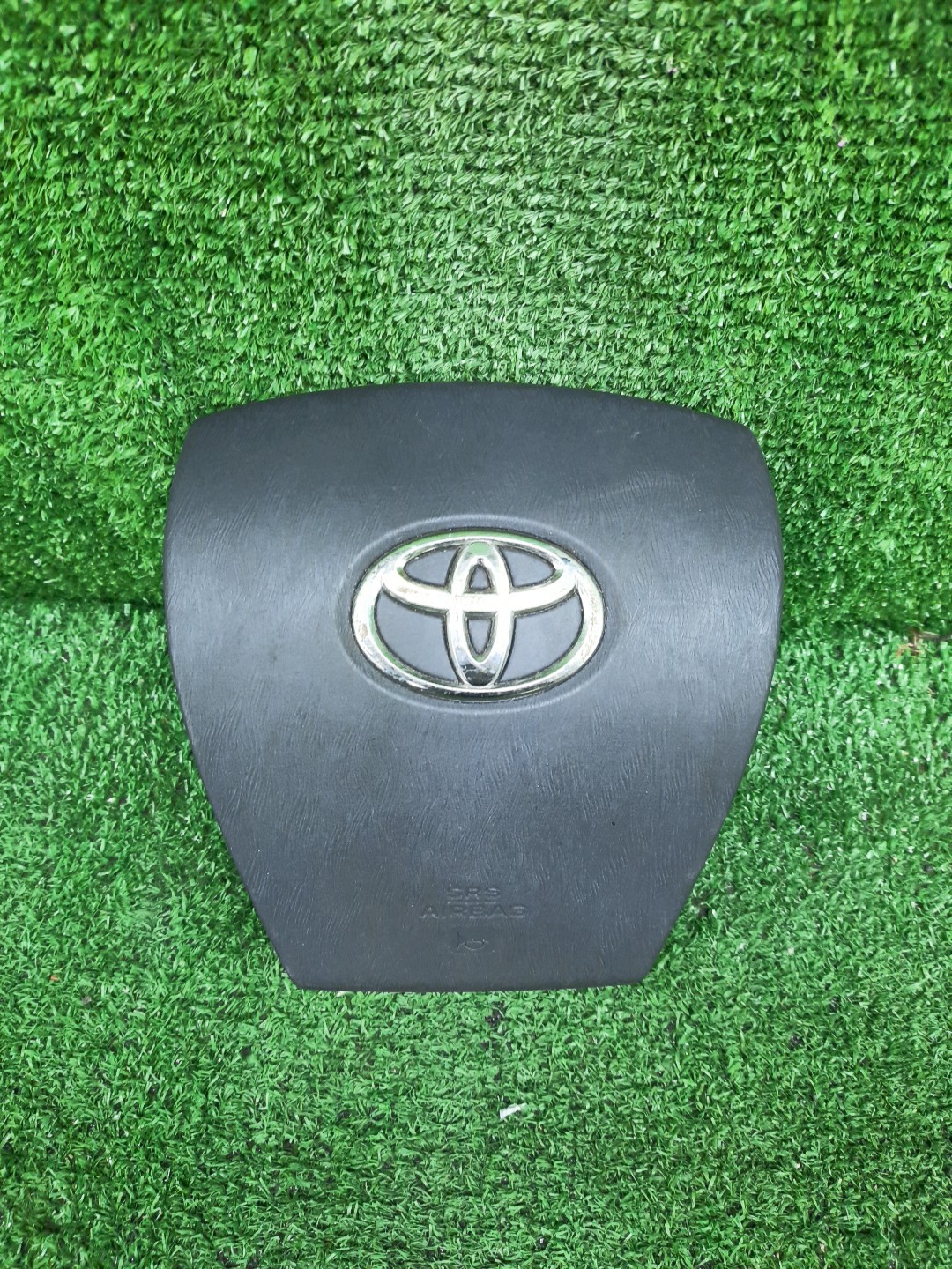 Airbag водительский TOYOTA PRIUS ZVW30 1 ракурс