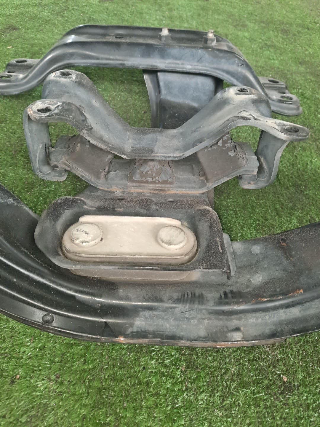 Подушка кпп SUBARU IMPREZA GP3 FB16 3 ракурс