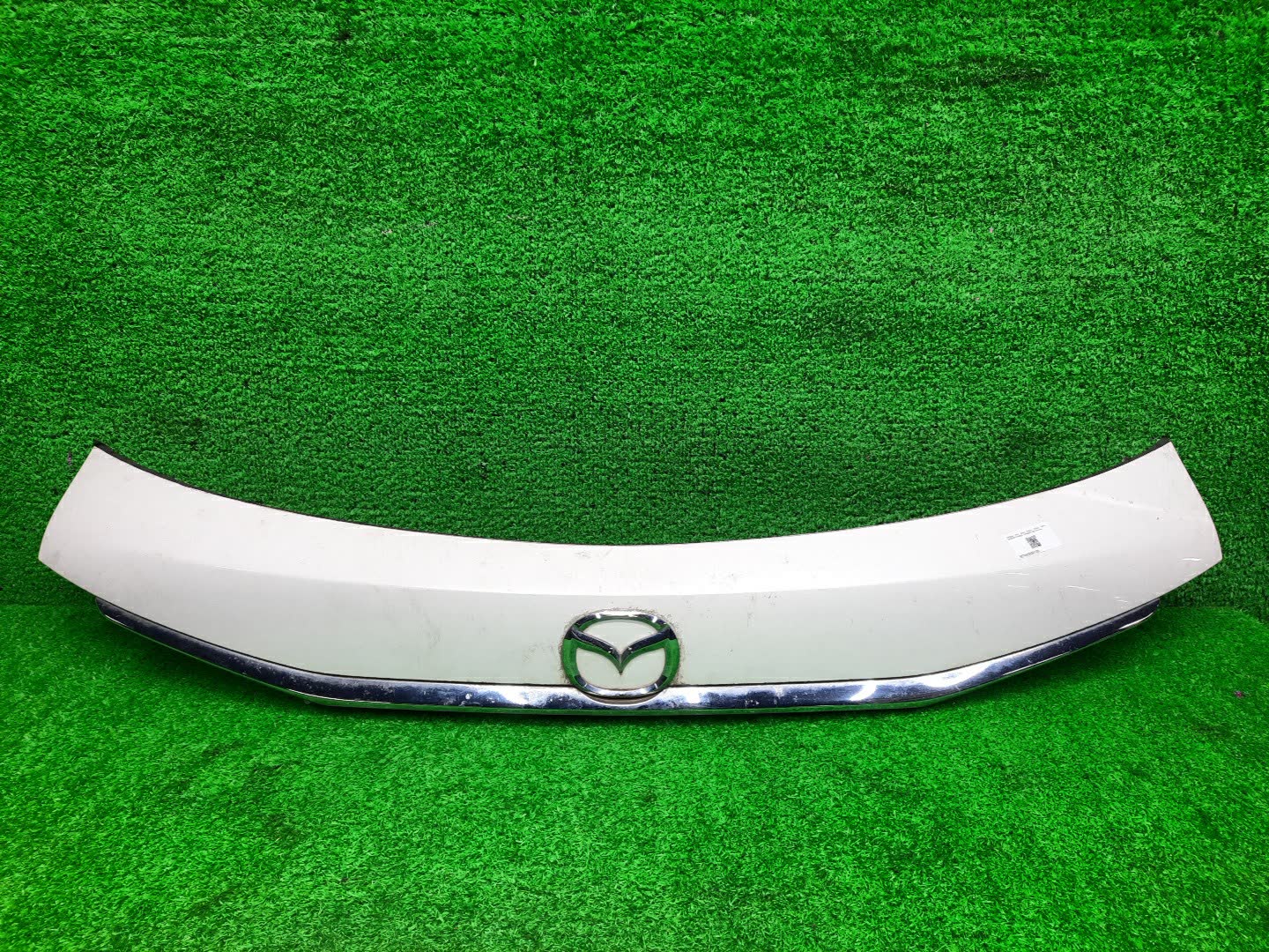 Обшивка двери багажника MAZDA ATENZA GJ5FW GHP950810 1 ракурс Обшивка двери багажника MAZDA ATENZA GJ5FW GHP950810 1 ракурс
