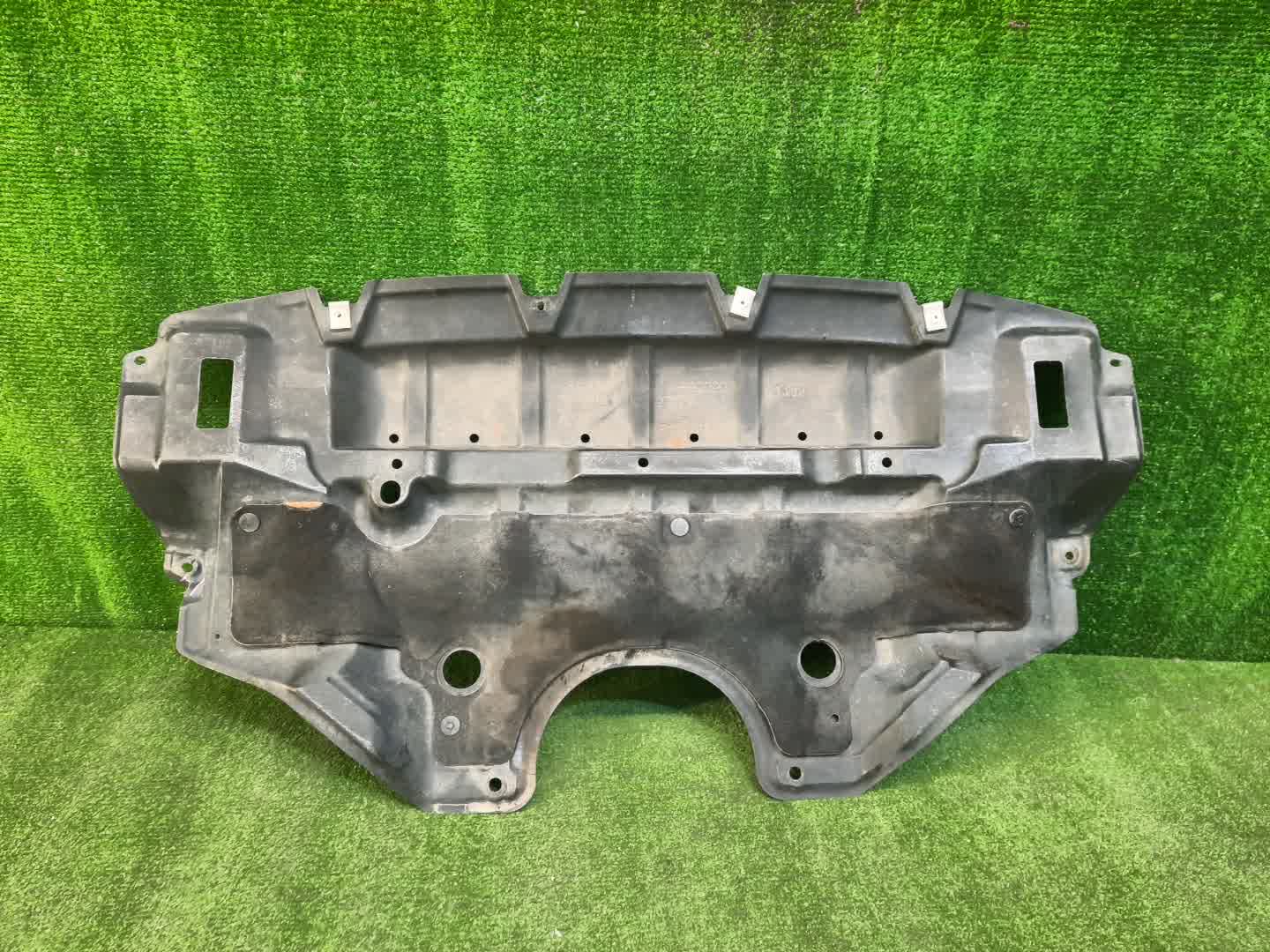 Защита двигателя TOYOTA ALTEZZA GXE10 51410-53050 3 ракурс