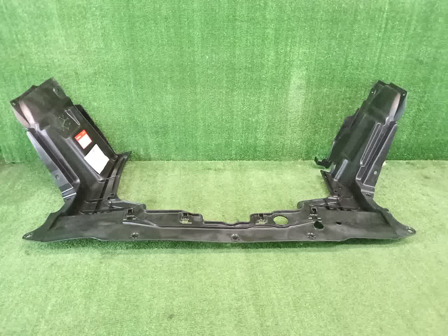Защита двигателя HONDA VEZEL RV6 74115-3M0-000 1 ракурс