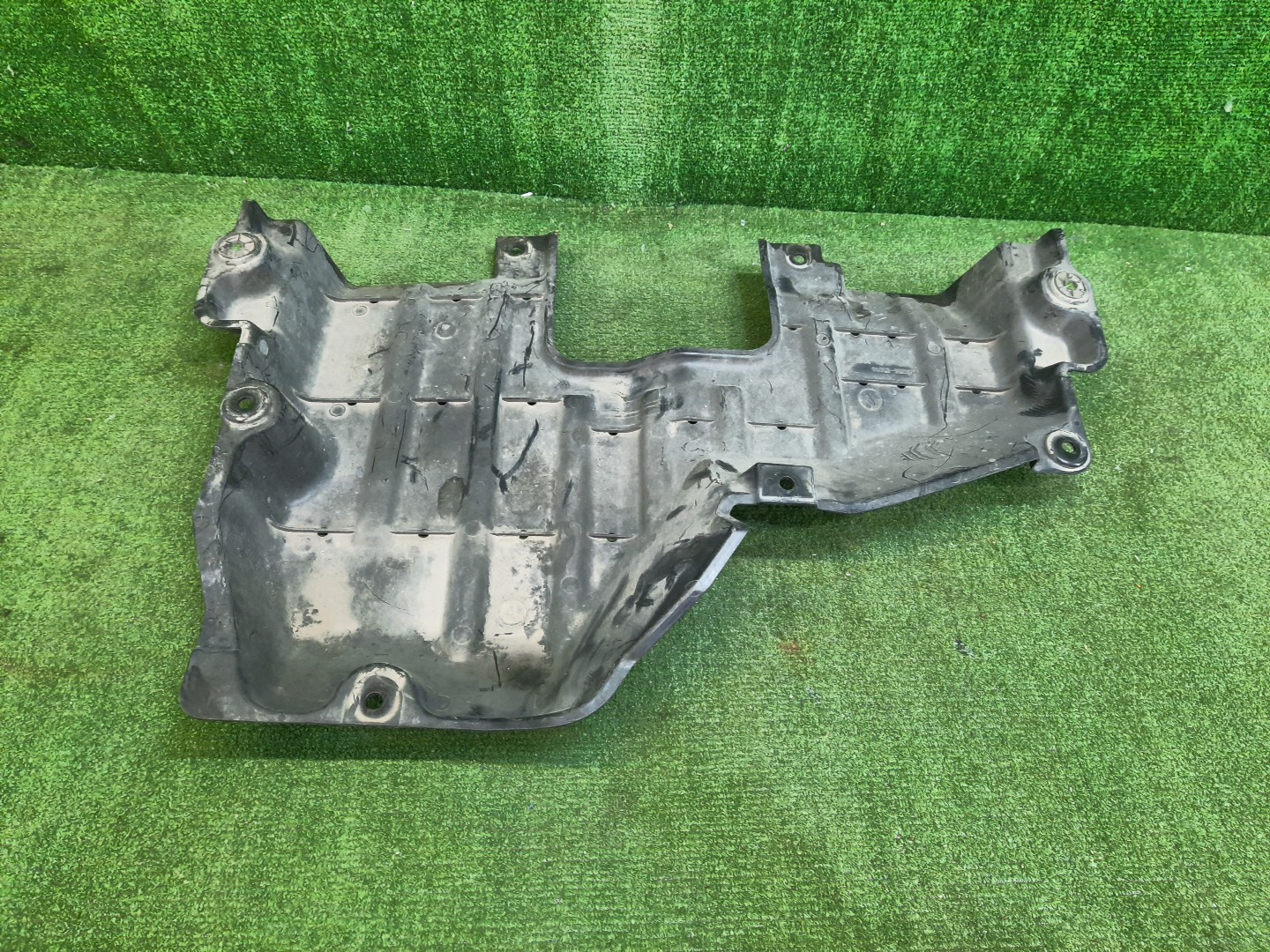 Защита двигателя DAIHATSU HIJET TRUCK S510P 45266-B5010 1 ракурс