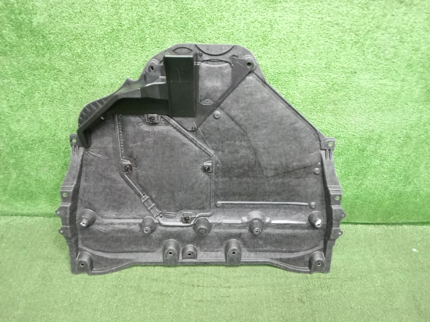 Защита двигателя TOYOTA GR YARIS GXPA16 G16E-GTS 51410-52130 2 ракурс