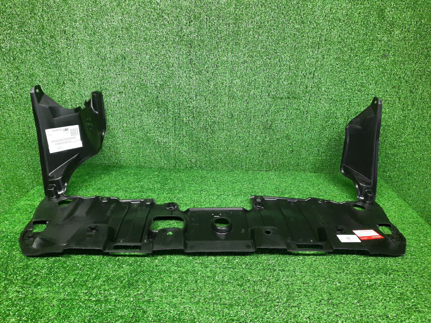 Защита двигателя передняя HONDA STEPWGN RP6 74111-3T0-000 1 ракурс