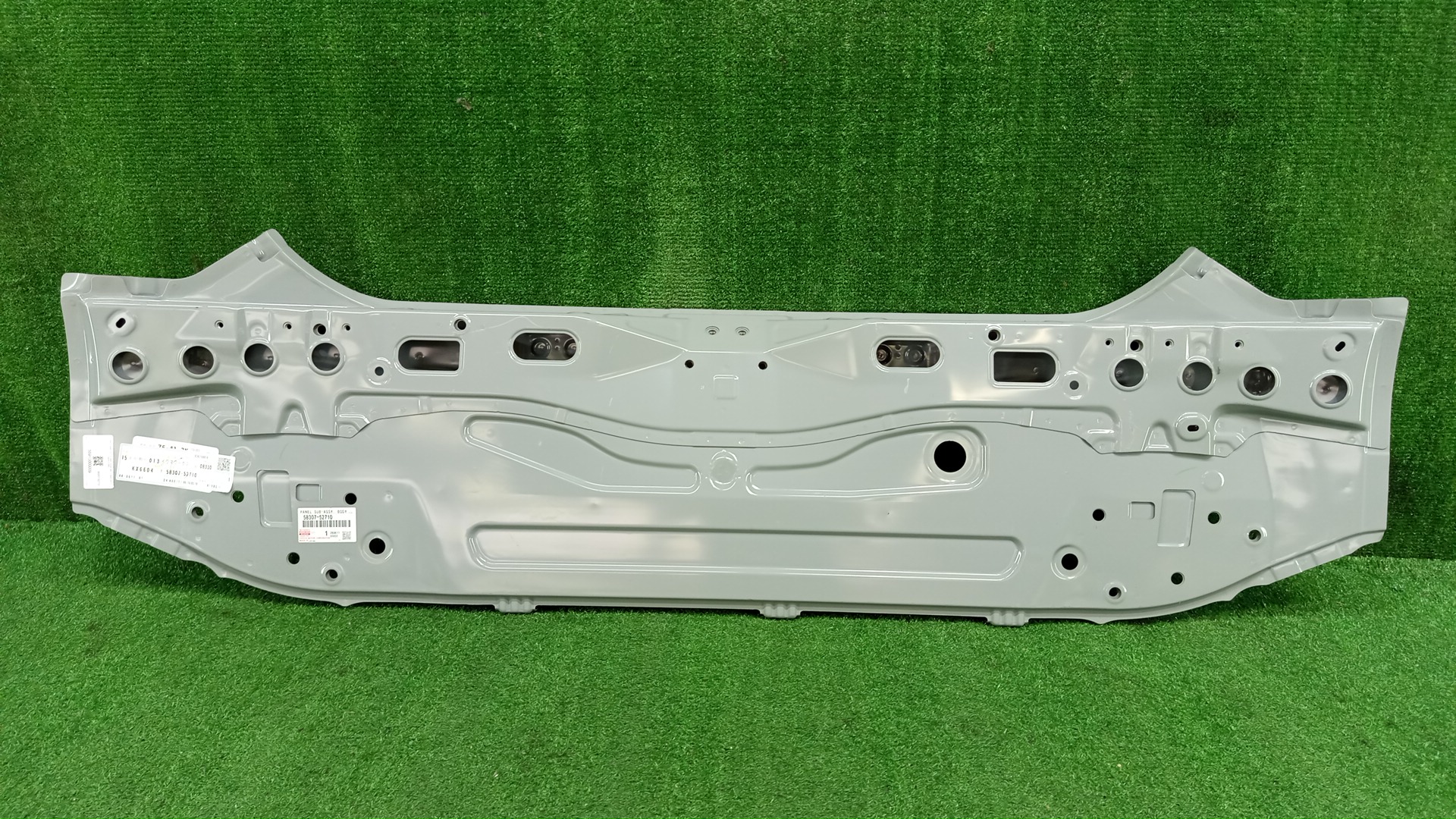 Панель салона задняя TOYOTA YARIS CROSS MXPJ10 58307-52710 2 ракурс