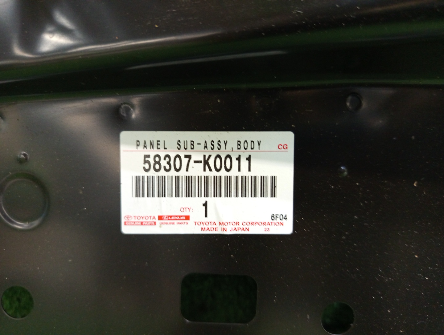 Панель салона TOYOTA YARIS MXPA10 58307-K0011 3 ракурс