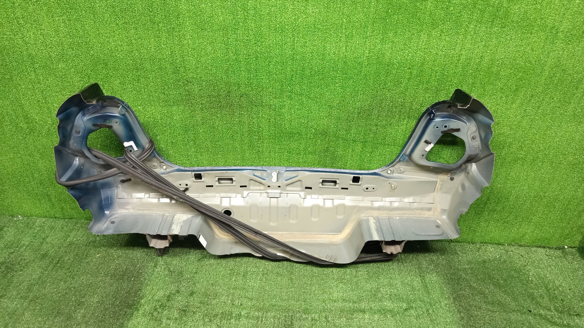 Панель салона задняя TOYOTA COROLLA  AXIO NZE161 4 ракурс