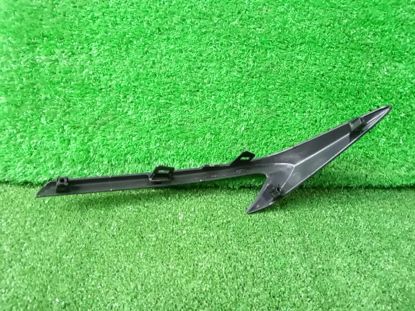 Молдинг на бампер правый задний LEXUS NX450H+ AAZH26 52565-78060 4 ракурс