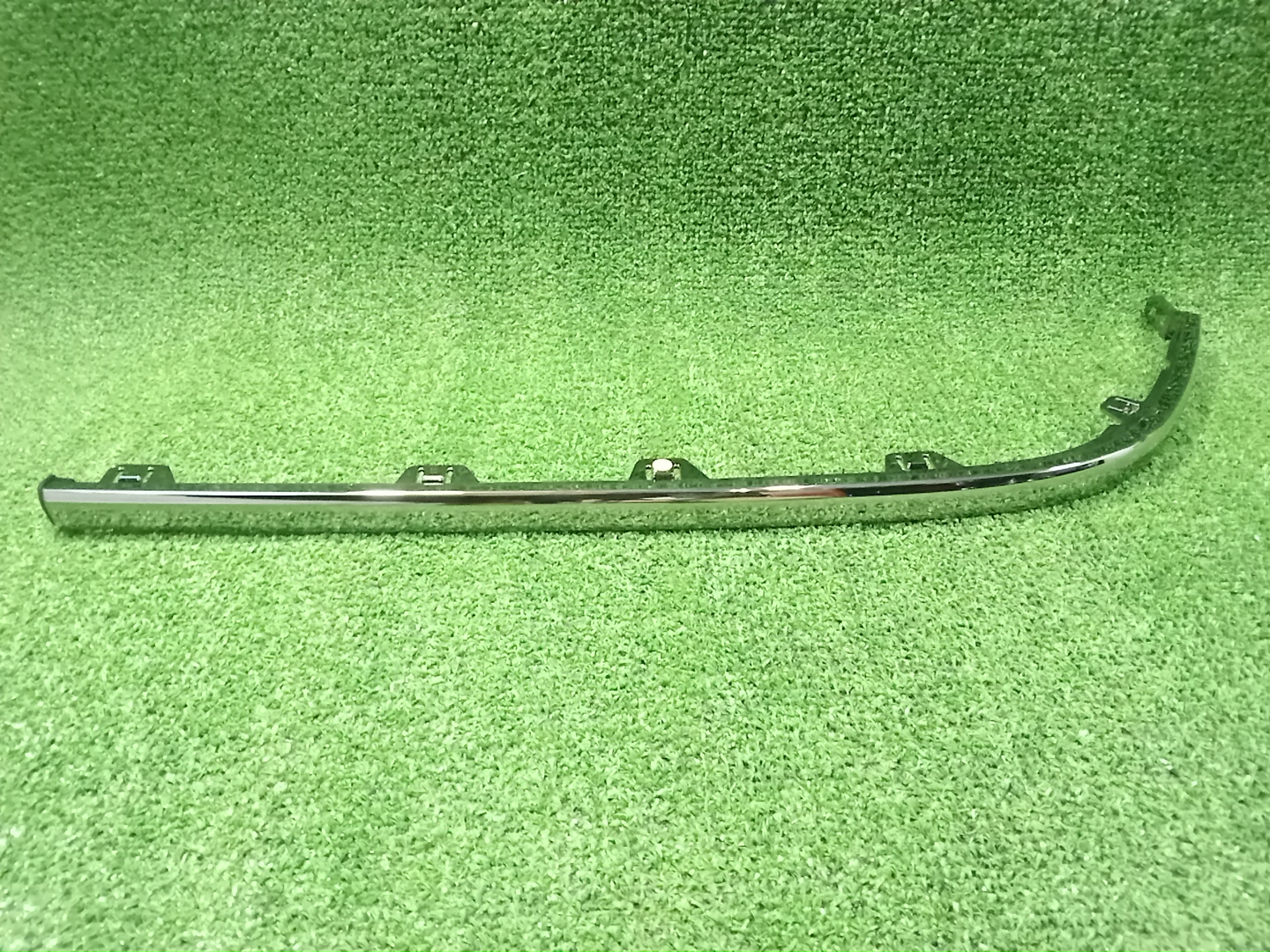 Молдинг на бампер задний HONDA STEPWGN RP7 71590-3T0-J01 2 ракурс