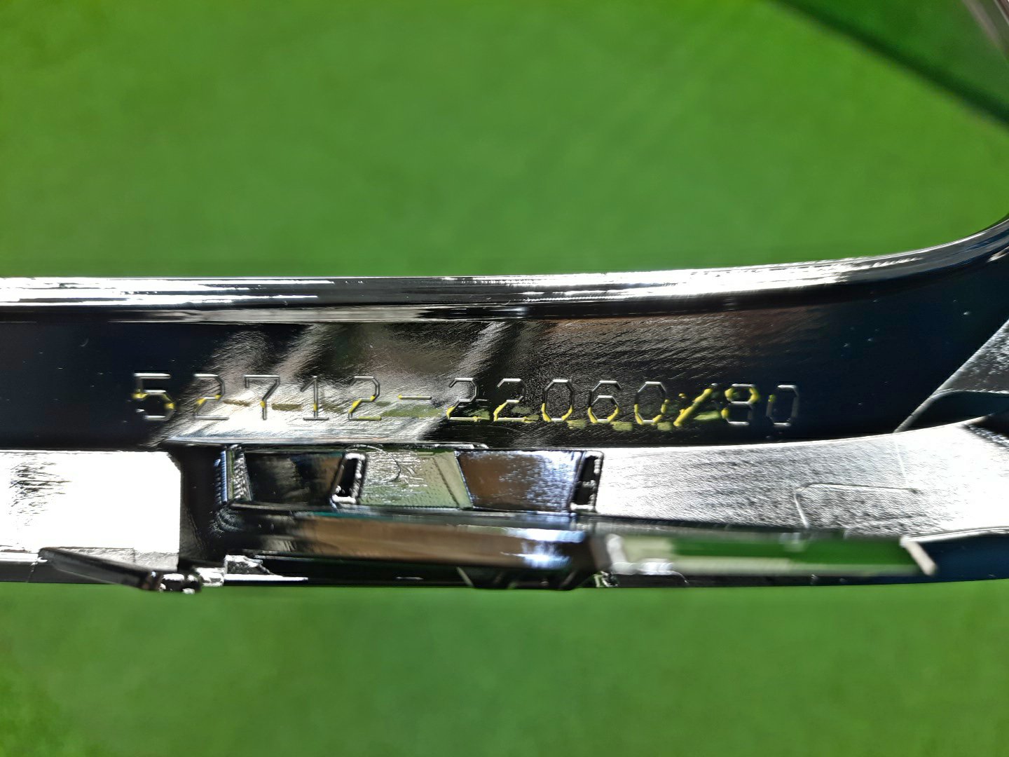 Молдинг на бампер правый передний TOYOTA MARK X GRX133 52712-22080 3 ракурс