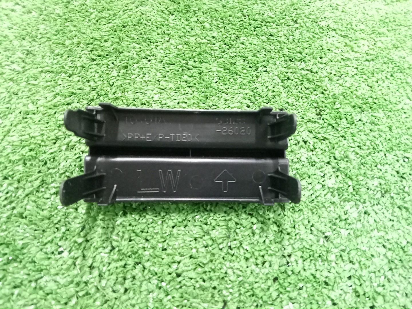  TOYOTA GRANACE GDH303W 53128-26020 2 ракурс