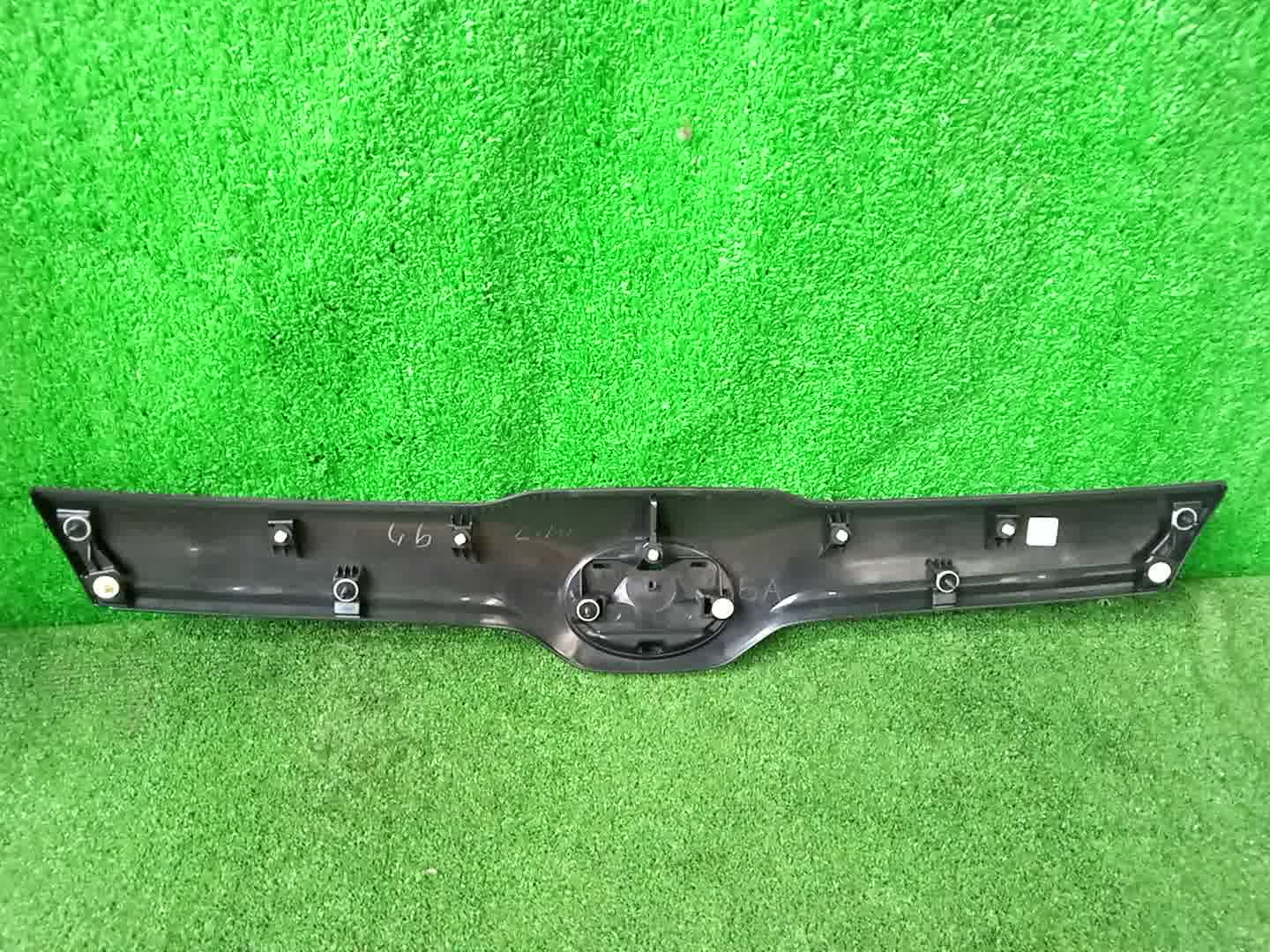 Молдинг капота TOYOTA NOAH MZRA90W 75770-V1010 3 ракурс