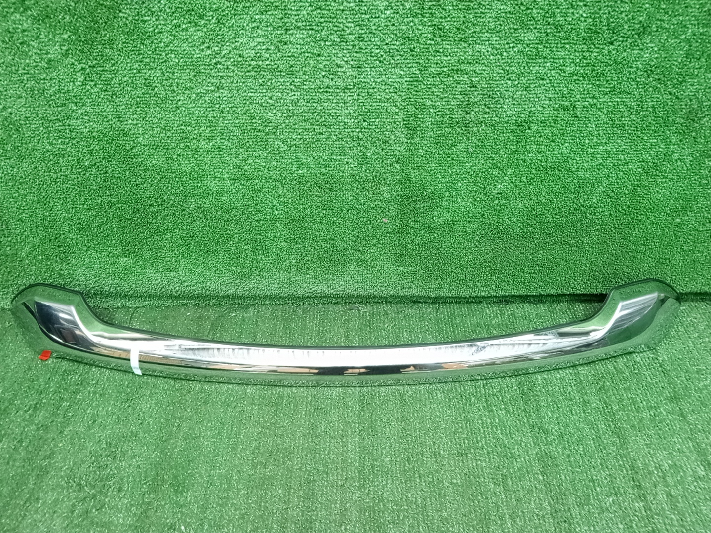 Молдинг капота TOYOTA HILUX GUN125 75770-0K450 1 ракурс