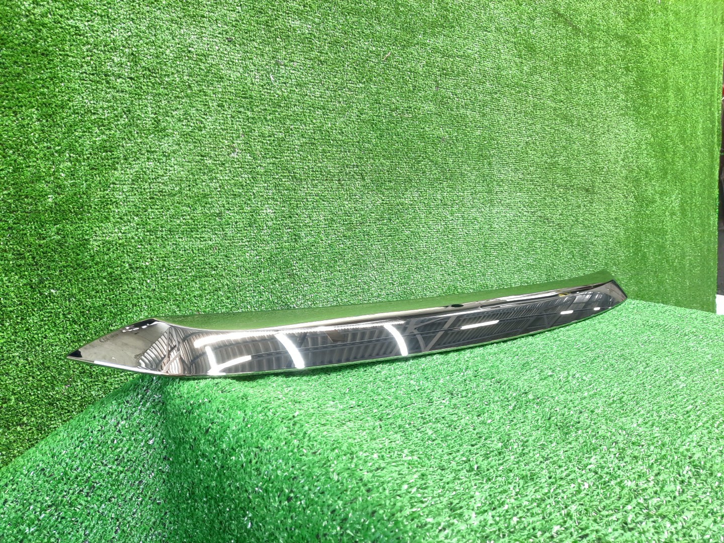 Молдинг капота TOYOTA HARRIER ASU60W 75770-48030 2 ракурс