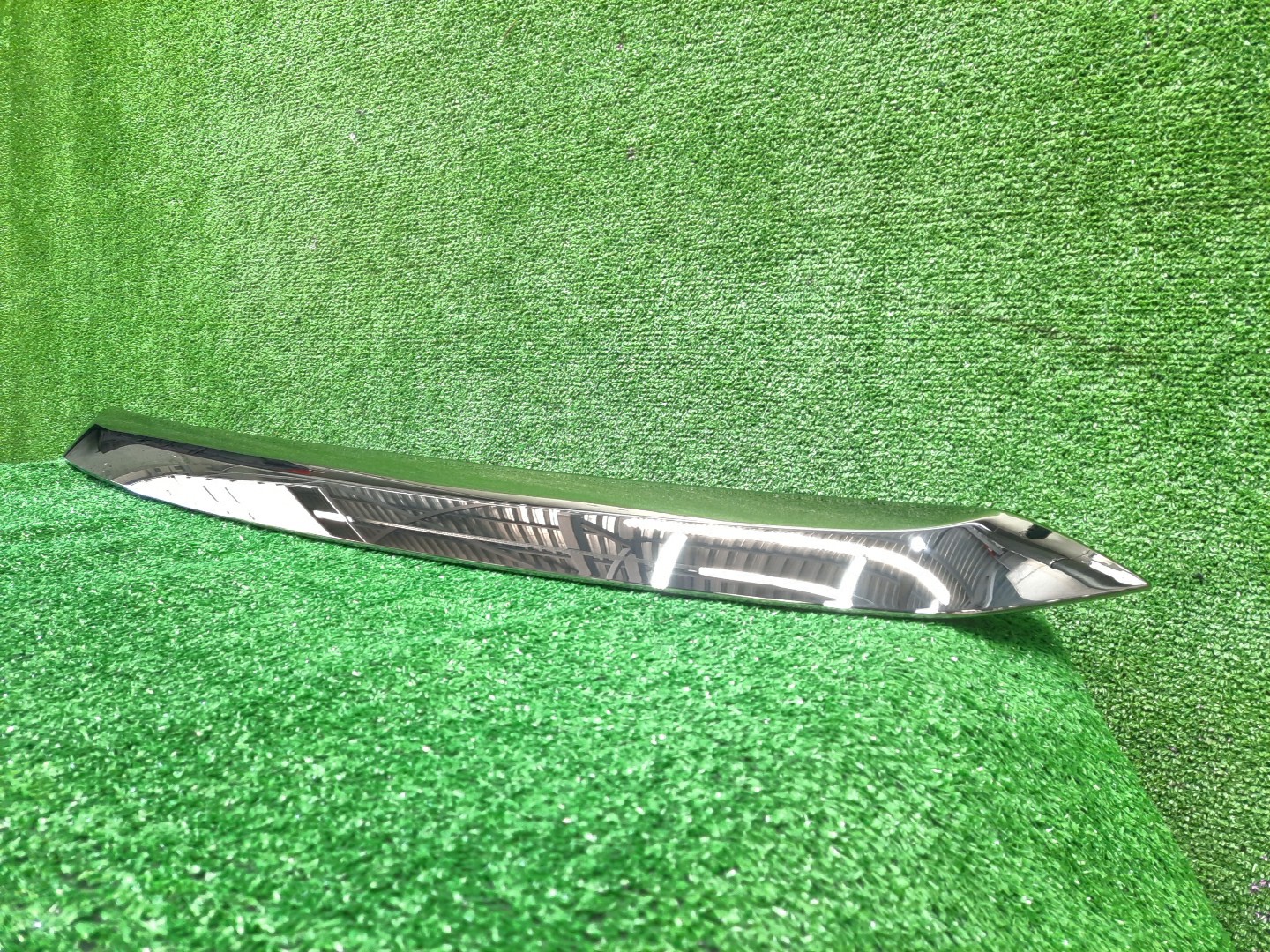 Молдинг капота TOYOTA HARRIER ASU60W 75770-48030 3 ракурс