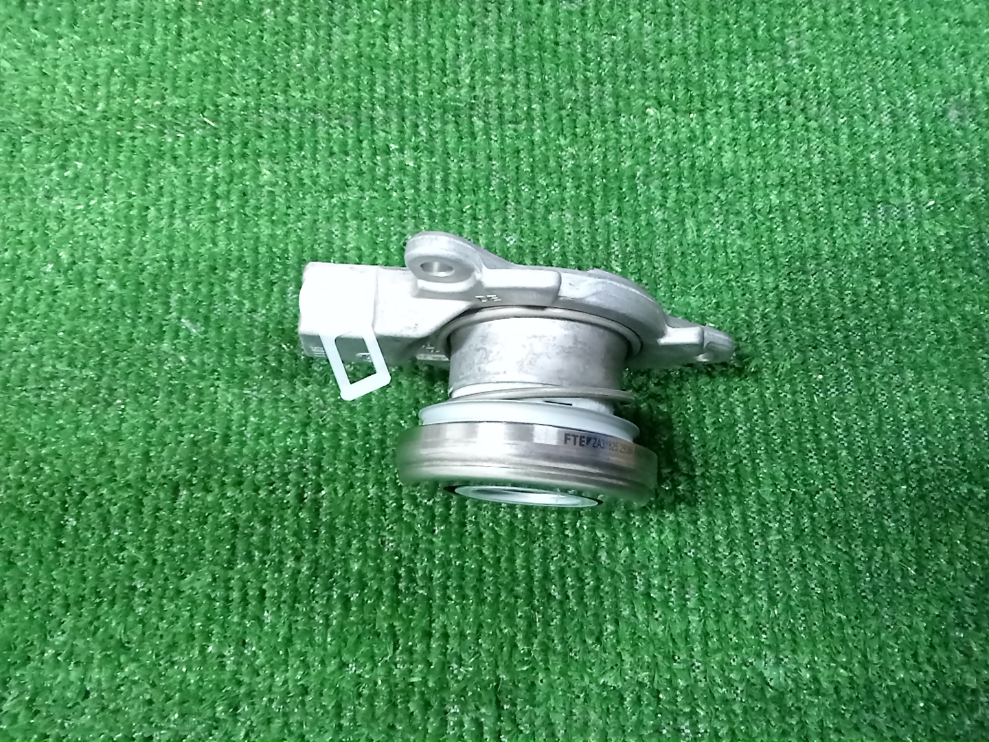 Выжимной подшипник SUZUKI SWIFT ZC33S K14C 23820-79J00 2 ракурс Выжимной подшипник SUZUKI SWIFT ZC33S K14C 23820-79J00 2 ракурс
