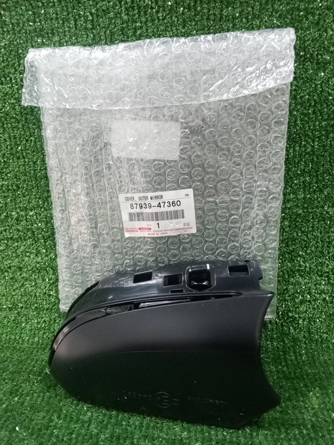 Накладка на зеркало правая передняя TOYOTA PRIUS ZVW50 87939-47360 1 ракурс