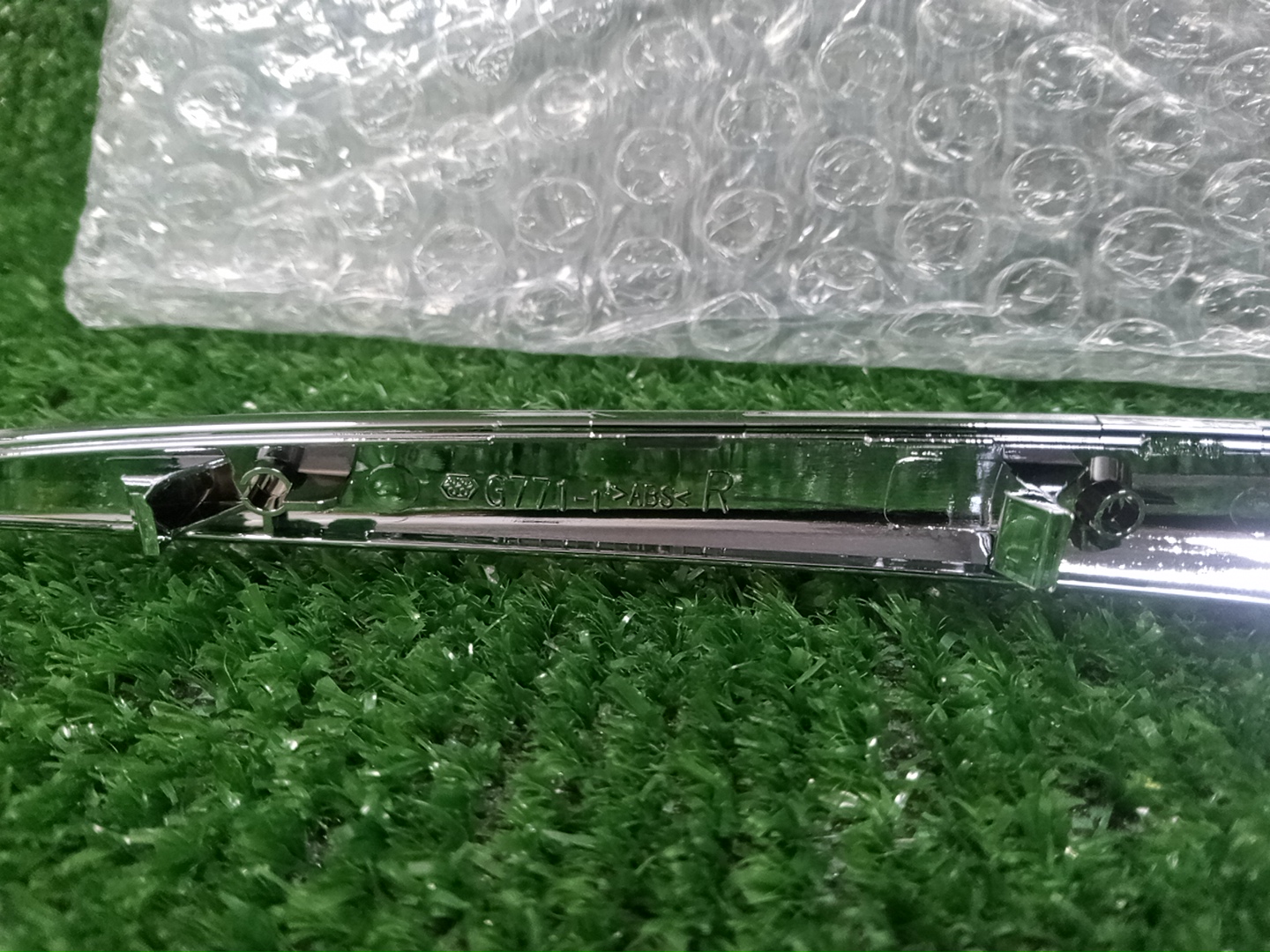 Накладка на зеркало правая передняя TOYOTA PRIUS ZVW50 8791B-47360 3 ракурс