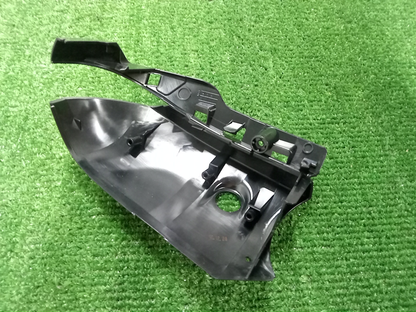 Накладка на зеркало левая TOYOTA YARIS KSP210 8794A-K0381 2 ракурс