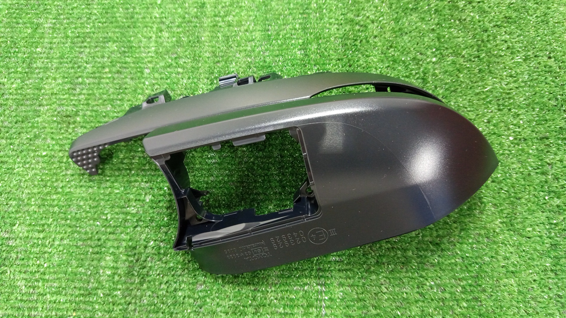 Накладка на зеркало левая передняя TOYOTA HARRIER AXUH80 8794B-35B70 1 ракурс