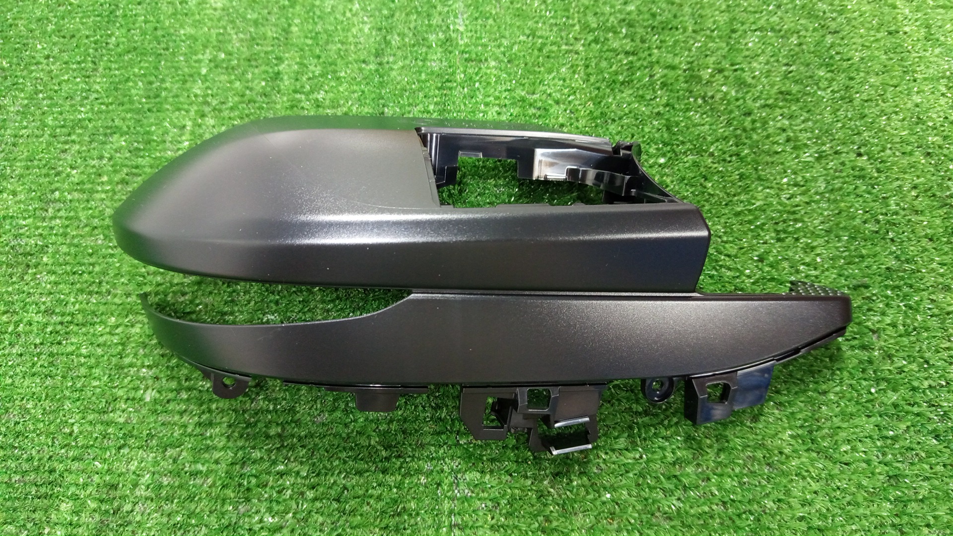 Накладка на зеркало левая передняя TOYOTA HARRIER AXUH80 8794B-35B70 2 ракурс
