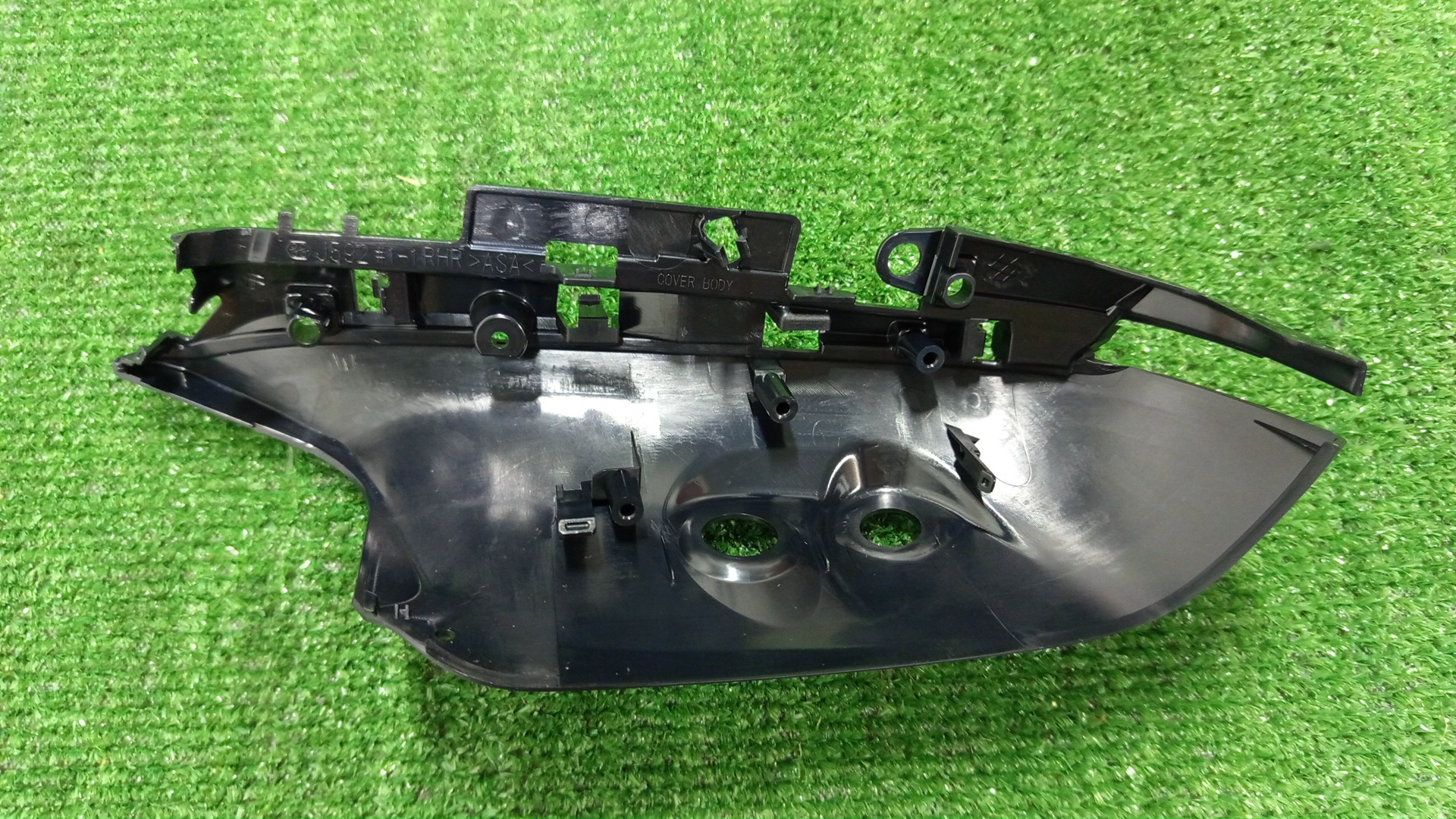 Накладка на зеркало правая передняя LEXUS RZ450E XEBM15 87939-78410 2 ракурс