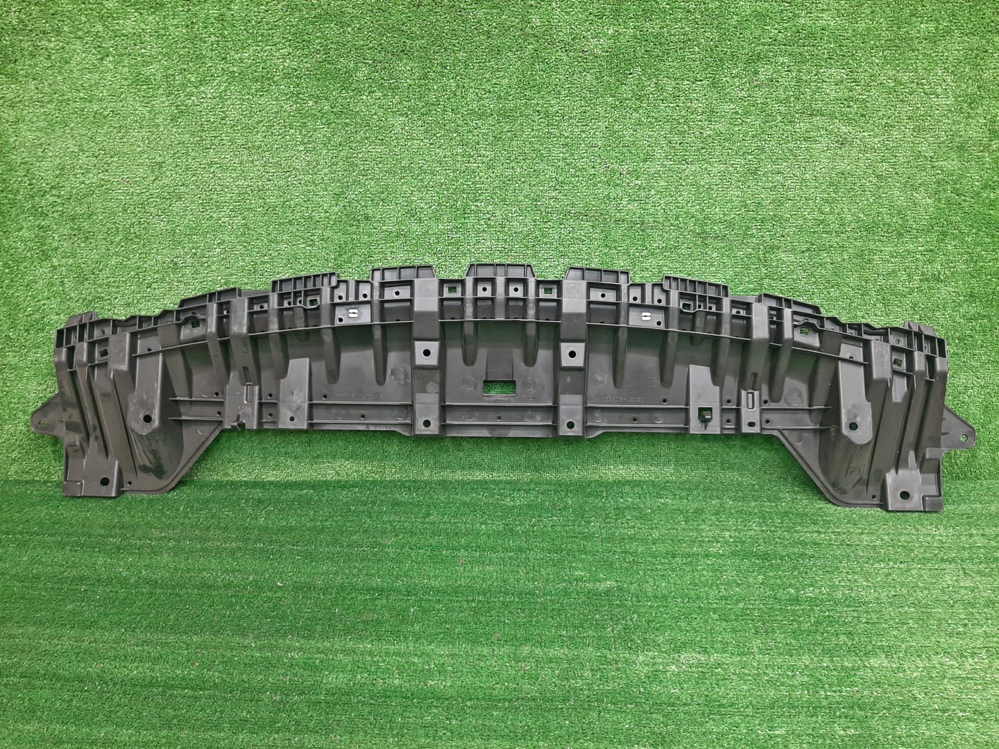 Защита бампера передняя TOYOTA AURIS NZE184H 52618-12030 2 ракурс