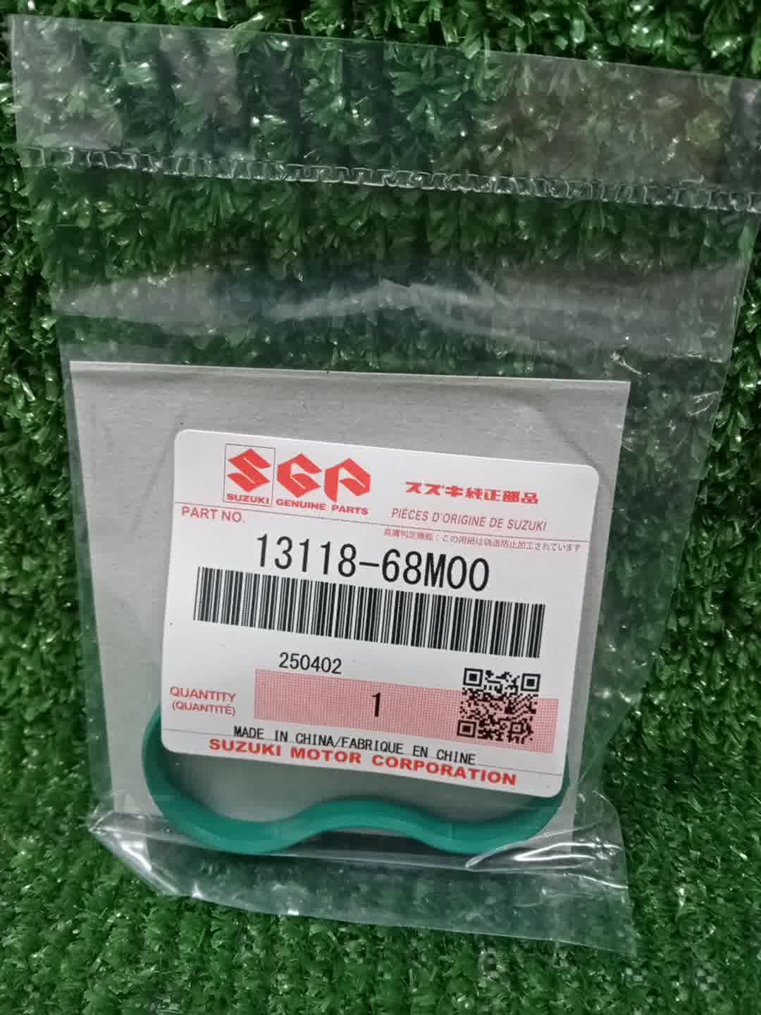 Прокладка впускного коллектора SUZUKI SWIFT ZC33S K14C 13118-68M00 2 ракурс