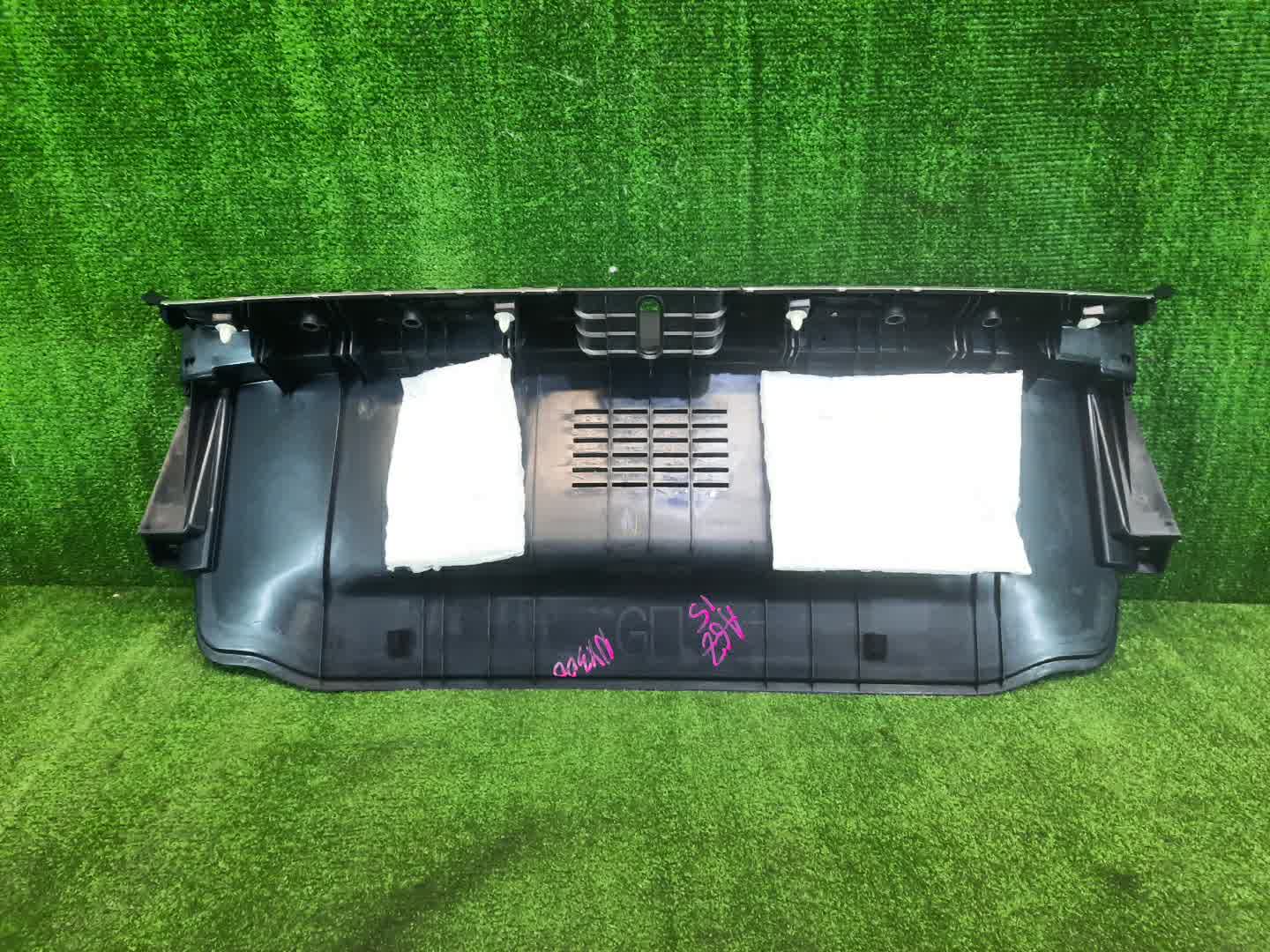 Накладка замка багажника LEXUS NX300 AGZ15 58038-78020 2 ракурс