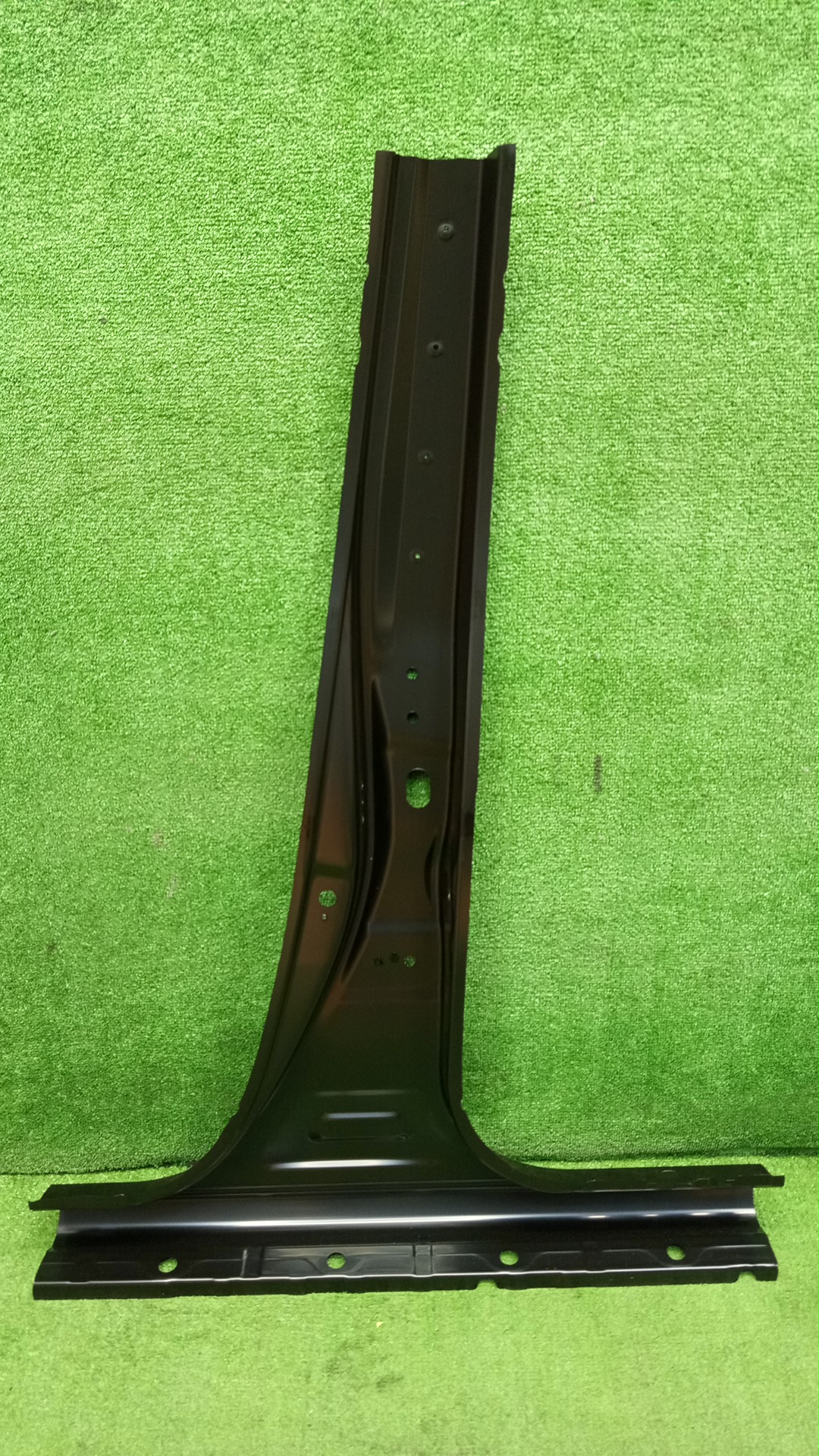 Стойка кузова правая TOYOTA HILUX GUN125 61311-KK010 2 ракурс