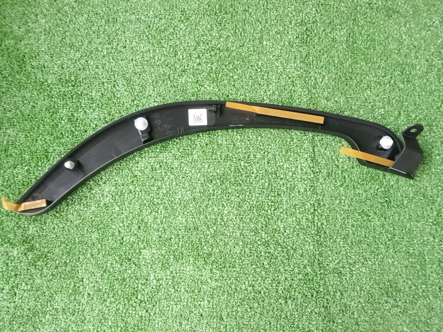 Накладка на дверь левая задняя TOYOTA COROLLA CROSS MXGA10 75076-16011 2 ракурс Накладка на дверь левая задняя TOYOTA COROLLA CROSS MXGA10 75076-16011 2 ракурс