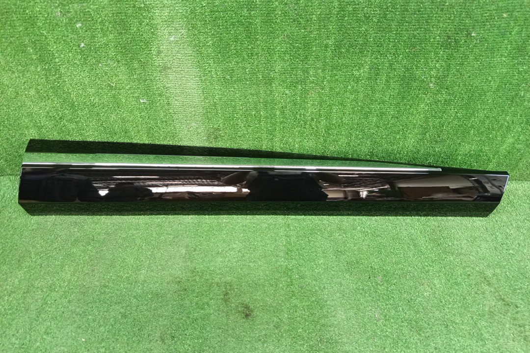 Накладка на дверь правая передняя NISSAN X-TRAIL SNT33 80870-4MT0A 1 ракурс Накладка на дверь правая передняя NISSAN X-TRAIL SNT33 80870-4MT0A 1 ракурс