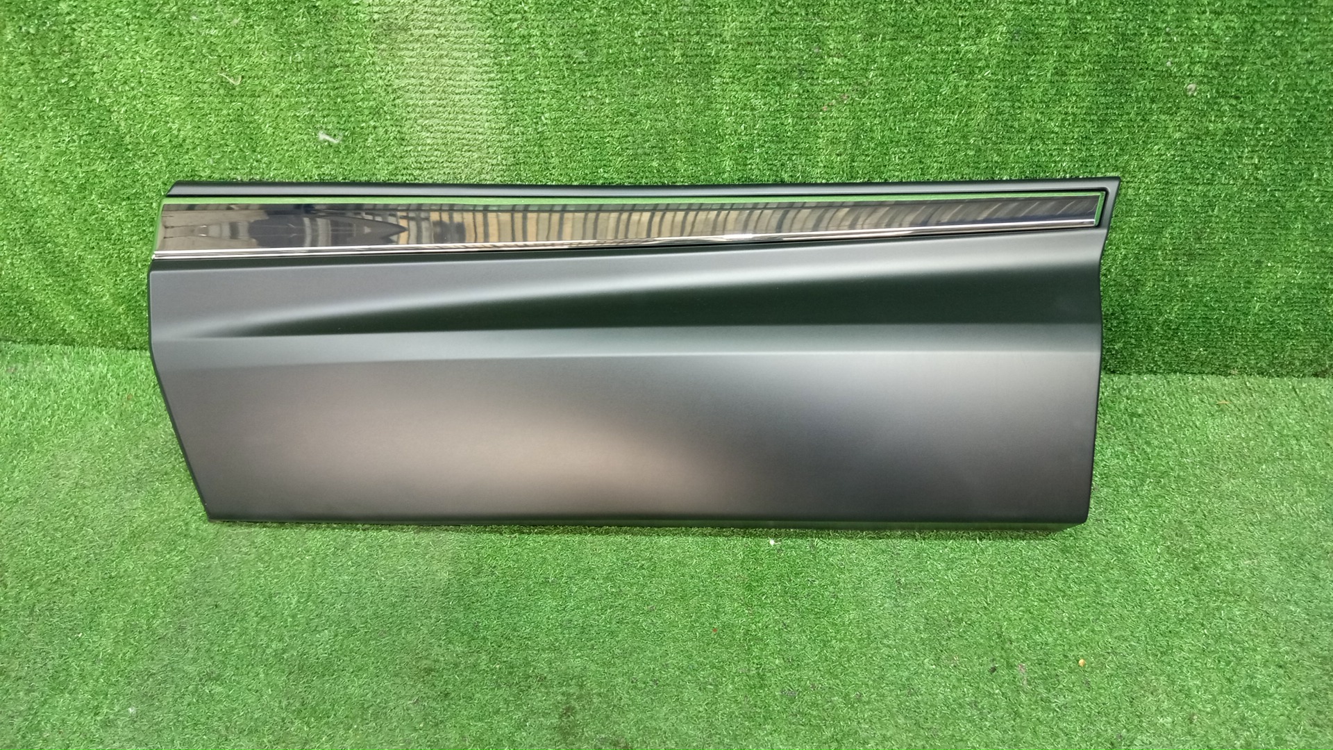 Накладка на дверь левая задняя HONDA CR-V RW2 75333-TLA-A01 1 ракурс Накладка на дверь левая задняя HONDA CR-V RW2 75333-TLA-A01 1 ракурс