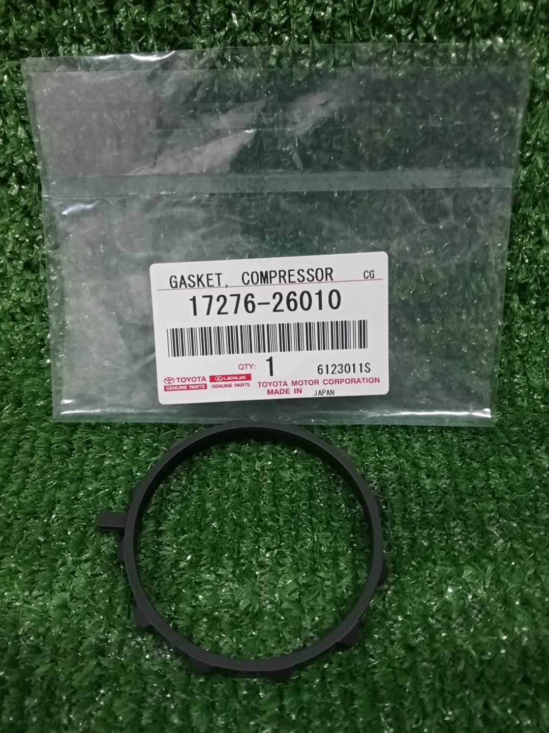 Прокладка выпускного коллектора TOYOTA HILUX GUN125 2GD-FTV 17276-26010 1 ракурс