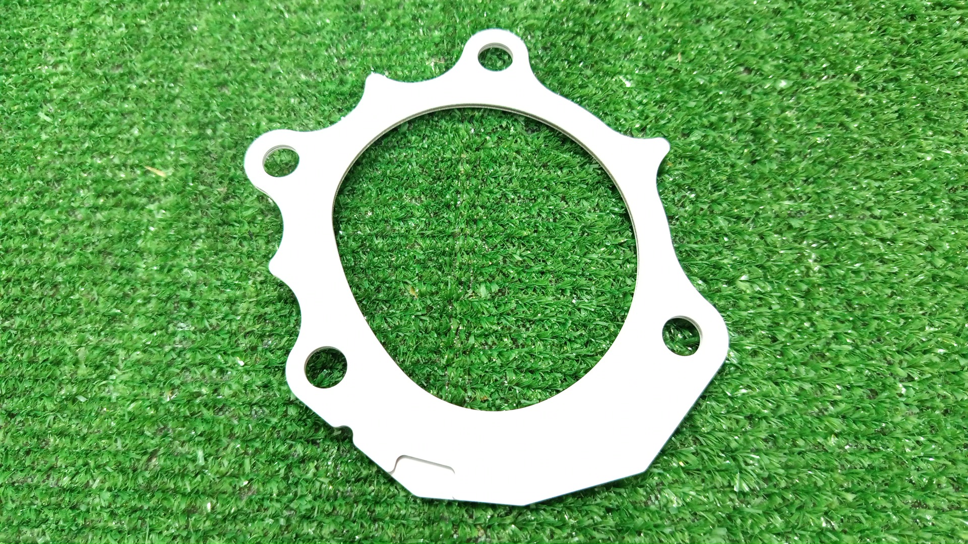 Прокладка выпускного коллектора TOYOTA C-HR NGX50 8NR-FTS 17279-47020 2 ракурс