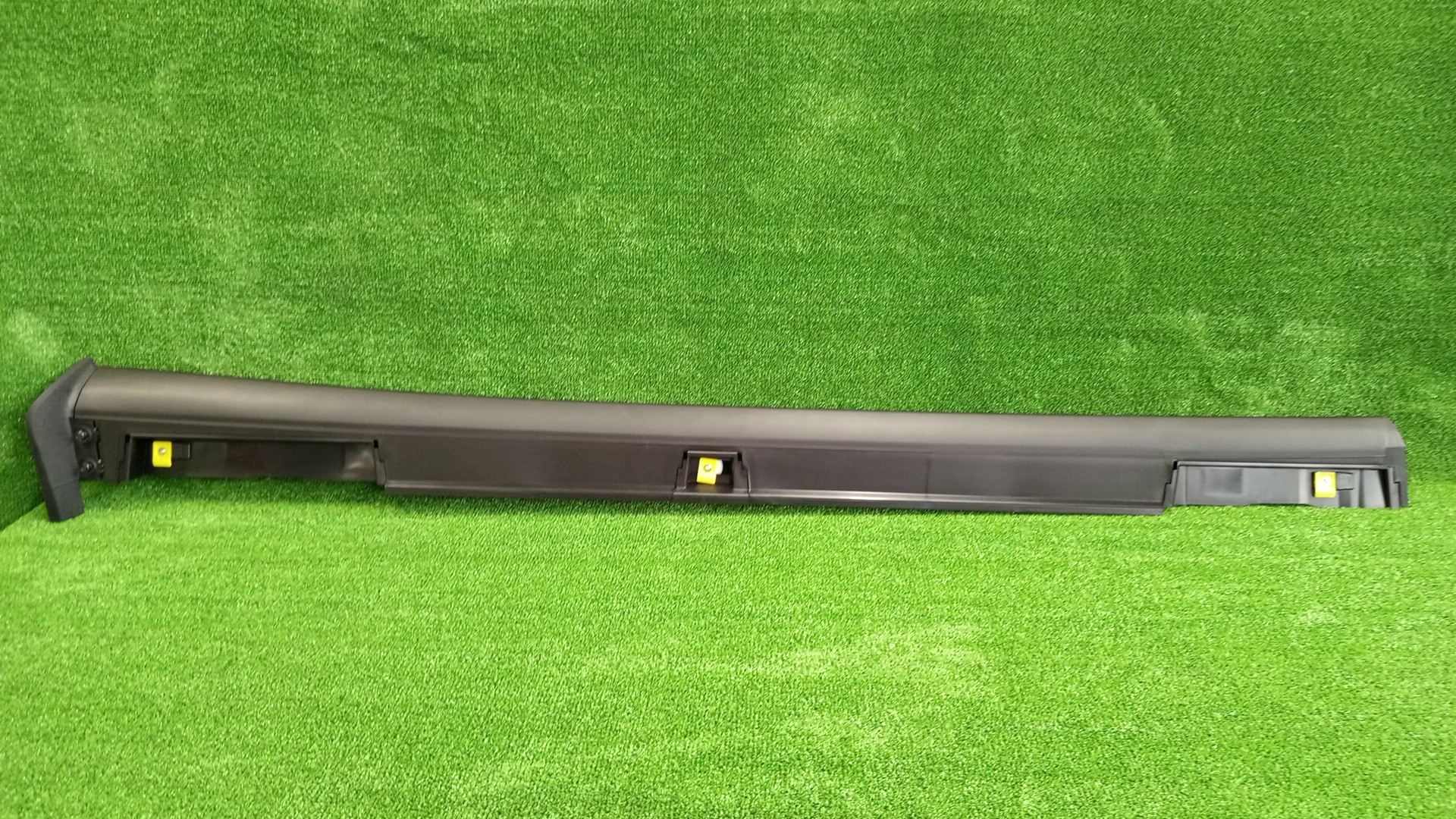 Накладка на порог правая MAZDA CX-3 DK5AW D10E-51-PL0C 2 ракурс