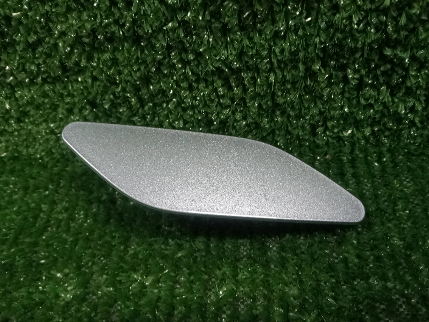 Крышка омывателя фар правая LEXUS ES300H AXZH10 85353-33040-B4 1 ракурс