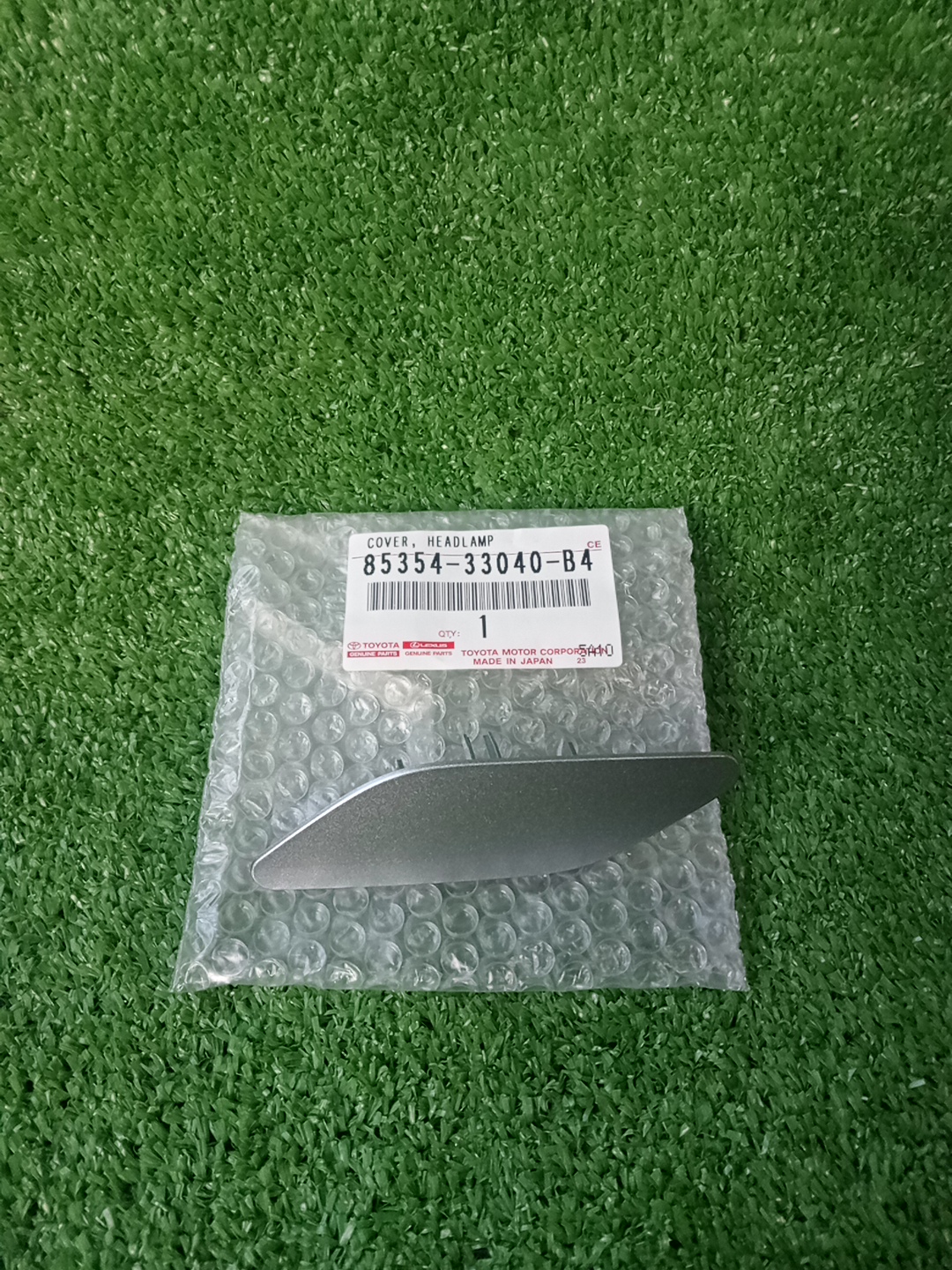 Крышка омывателя фар левая LEXUS ES300H AXZH10 85354-33040-B4 1 ракурс