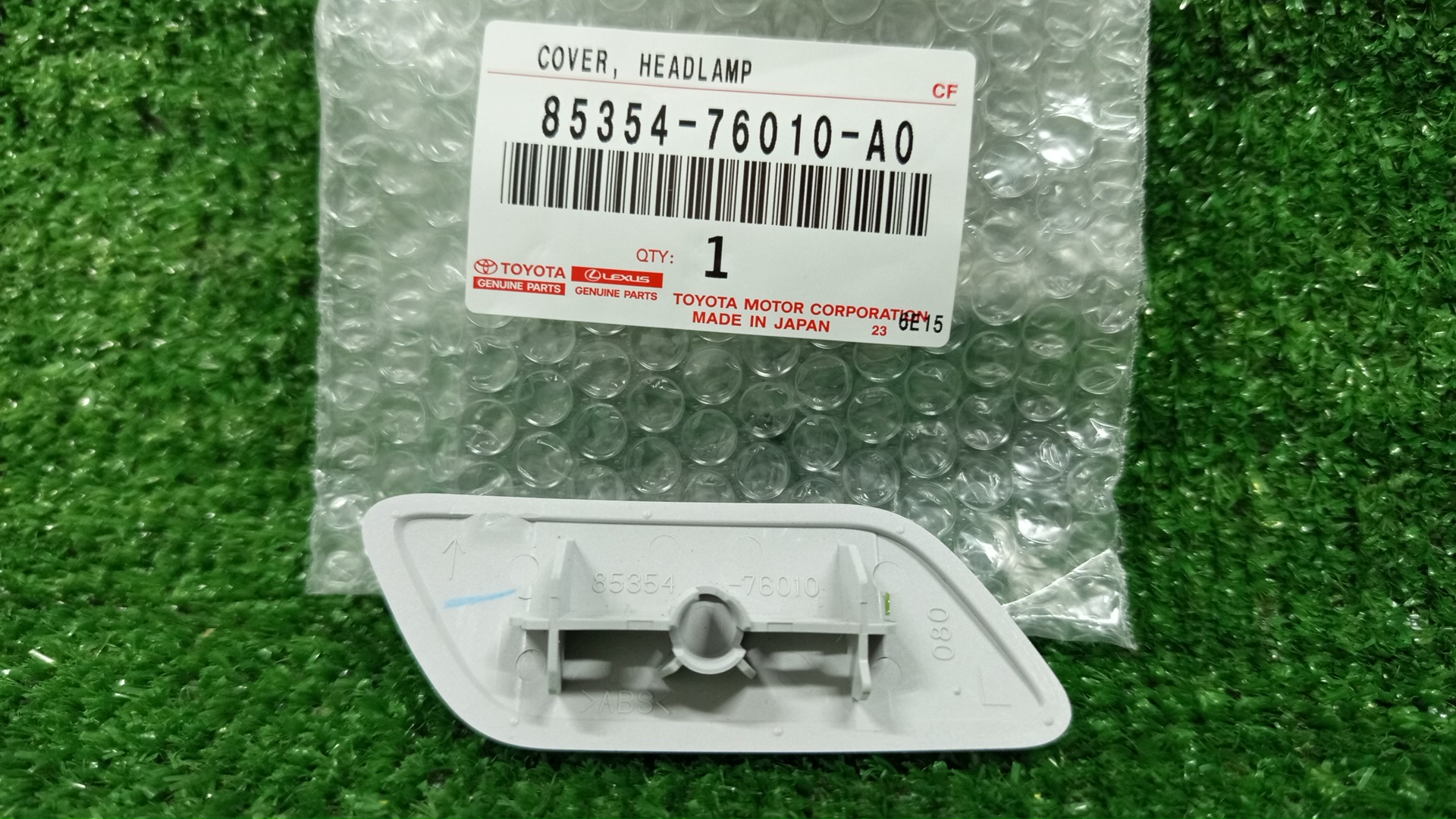 Крышка омывателя фар левая LEXUS CT200H ZWA10 85354-76010-A0 2 ракурс