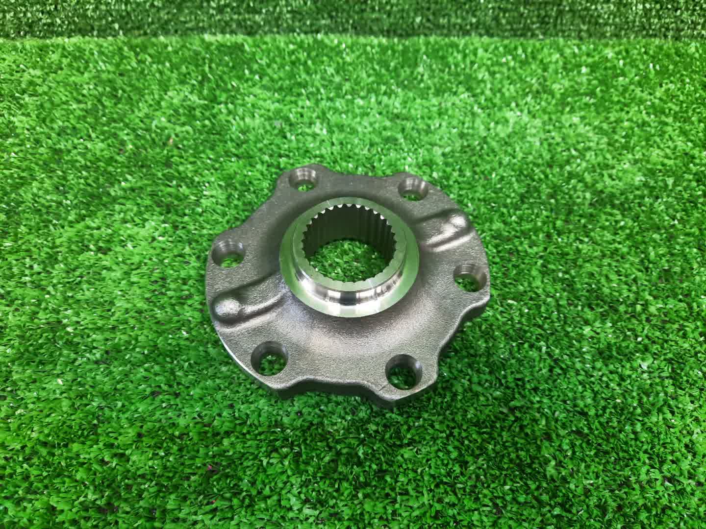 Ступица TOYOTA LAND CRUISER HZJ75 43421-60022 1 ракурс Ступица TOYOTA LAND CRUISER HZJ75 43421-60022 1 ракурс