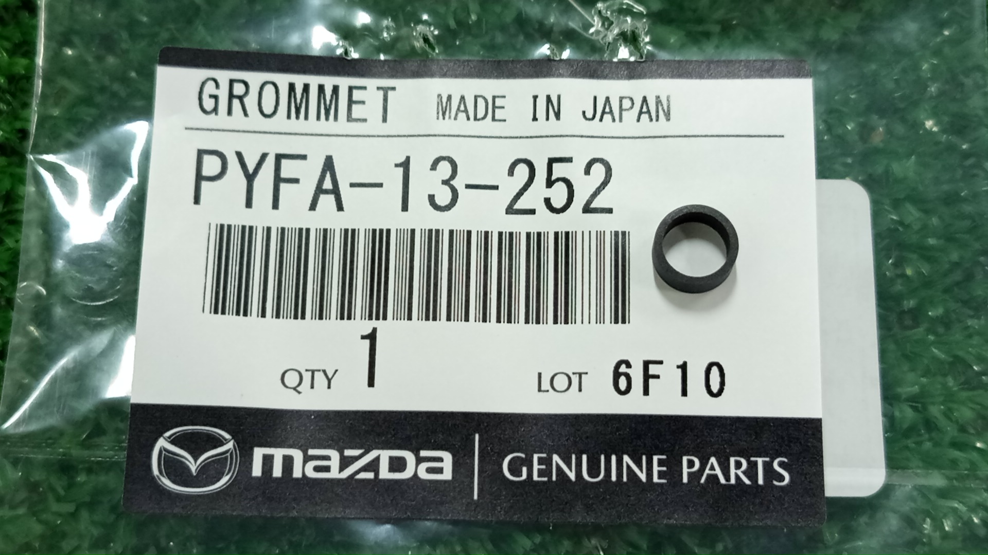 Шайба форсунки MAZDA ROADSTER ND5RC PYFA-13-252 1 ракурс