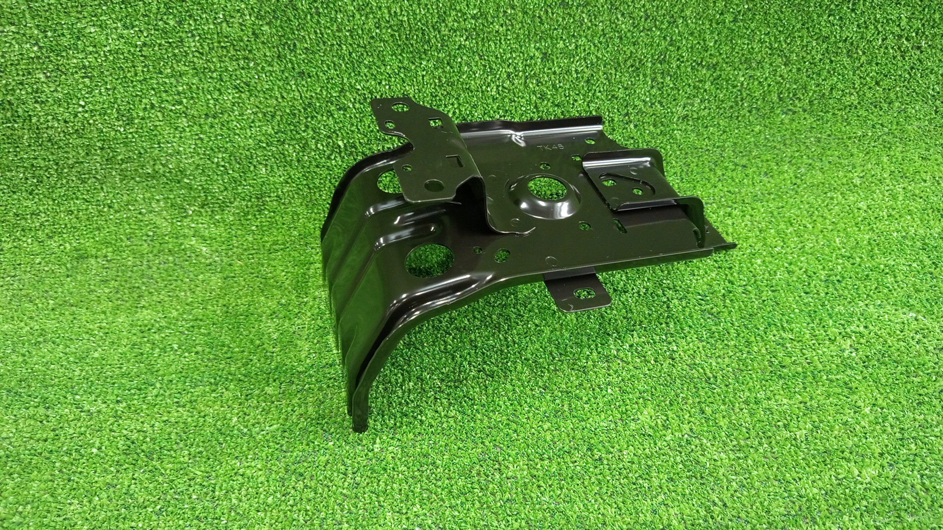 Планка замка капота MAZDA CX-9 TC TK48-52-150 2 ракурс